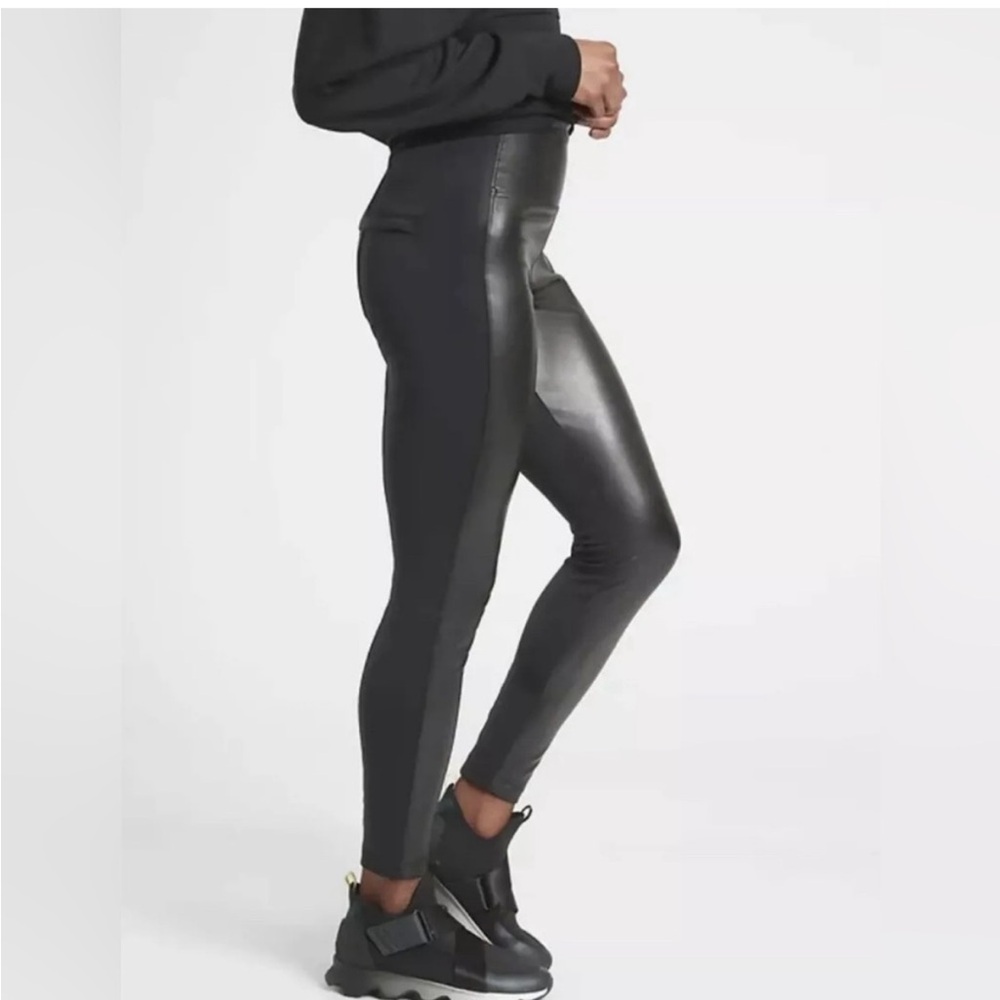 NWT Athleta Delancey Shine Tight, Medium, Black